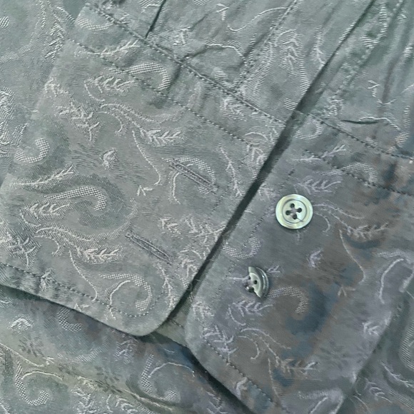 Black Paisley Men’s Hugo Boss Fitted Button Up Dress Shirt - Picture 7 of 8